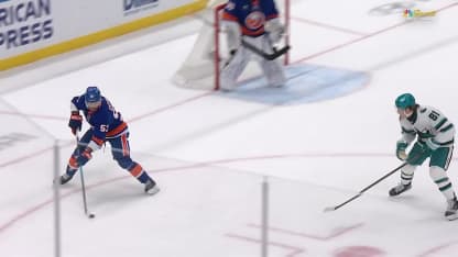 SJS@NYI: Gaudette scores goal against Ilya Sorokin