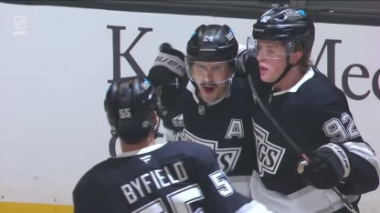 Danault compte sur un genou