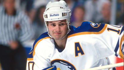 Hawerchuk 1994 mediawall wippert