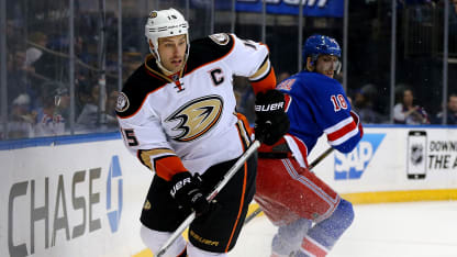 puckdrop_mediawall_020717atNYR