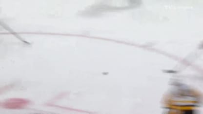 PIT@MTL: Slafkovsky marque un but en A.N. contre Stuart Skinner