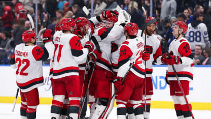 Carolina si vzala zpět vedení v konferenci