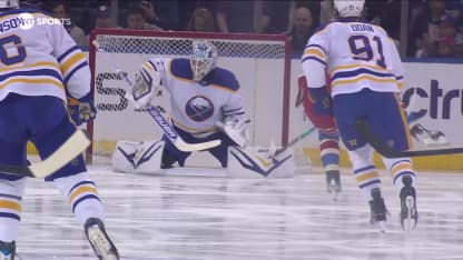 Lafrenière trouve la lucarne en échappée