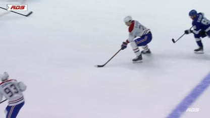 MTL@TBL: Slafkovsky marque un but contre Jonas Johansson