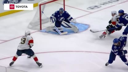 Verhaeghe surprend Johansson avec un tir du revers