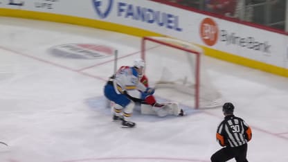 STL@CHI: Toropchenko goes top shelf on breakaway