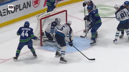 Sherwood completes passing play