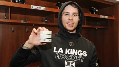 Kempe Pucks