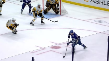 PIT@TBL: Kucherov scores goal against Tristan Jarry