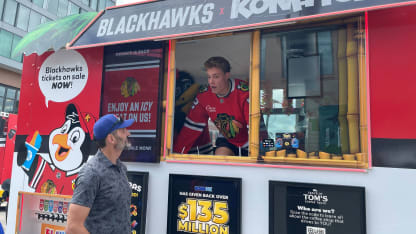 blackhawks-vlasic-wrigley-ice