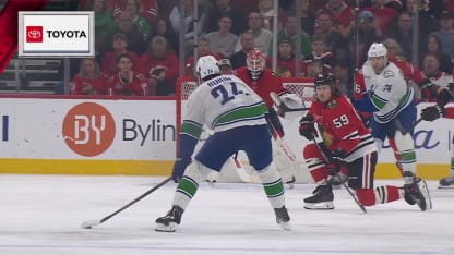 Les Canucks inscrivent un deuxième but en 24 secondes