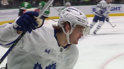 Matthews finds Nylander who goes top-shelf