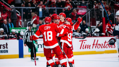 CBJ@DET: Faulk scores goal against Jet Greaves