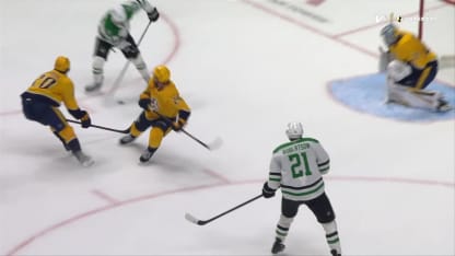 DAL@NSH: Johnston scores goal against Justus Annunen