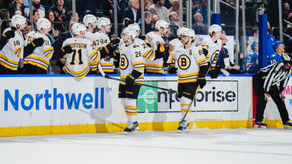 Elias Lindholm gör två mål mot Rangers