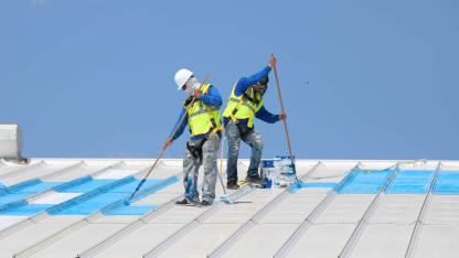 El_Paso_rink_roof_workers1