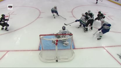 VAN@LAK: Lankinen with a great save against Kevin Fiala