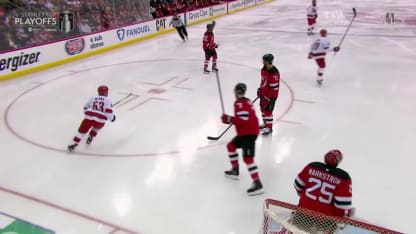 Svechnikov marque en se retournant