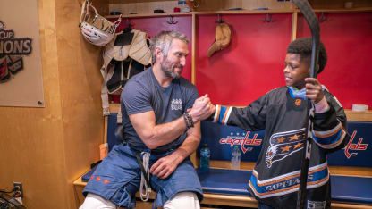 Ovechkin Meets with Deaf Fan