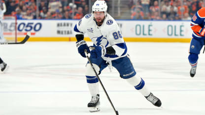 Kucherov earns four points in Lightning win