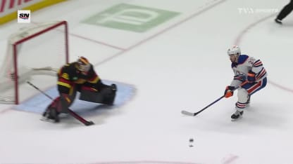 Howard prépare le 2e but de Roslovic