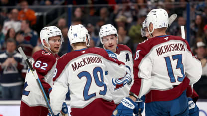 Avalanche varmisti paikan pudotuspeleihin