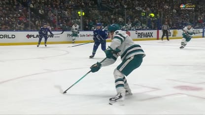 SJS@VAN: Smith scores PPG against Nikita Tolopilo