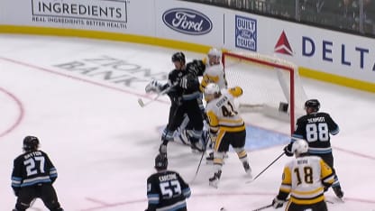 PIT@UTA: Novak scores goal against Karel Vejmelka