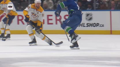 NSH@VAN: Boeser scores goal against Juuse Saros