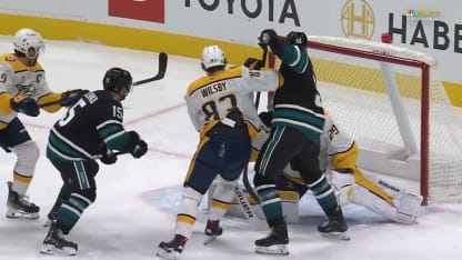 Duehr marque son 1er but avec les Sharks