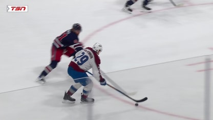 Necas donne espoir à l'Avalanche