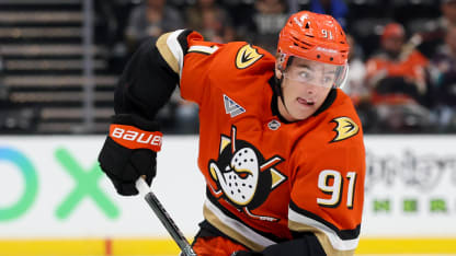 Leo Carlsson bygger kemi med Cutter Gauthier i Anaheim Ducks