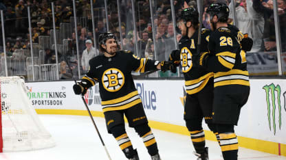 Pastrňák znovu bodoval