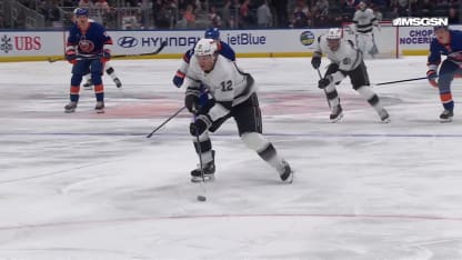 Moore fait tout le travail pour ouvrir la marque