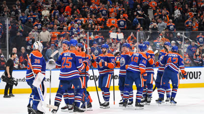 EDMONTON, CANADA - MARCH 31: The Edmonton Oilers celebrate a victory over the Seattle Kraken after the game at Rogers Place on March 31, 2026, in Edmonton, Alberta, Canada. (Photo by Andy Devlin/NHLI via Getty Images)