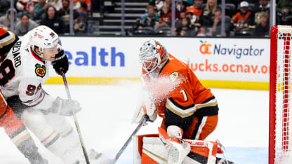 Noche de tres puntos de Connor Bedard alargó el buen momento de Chicago Blackhawks