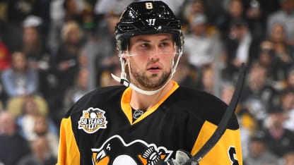 Dumoulin_Penguins_up_close