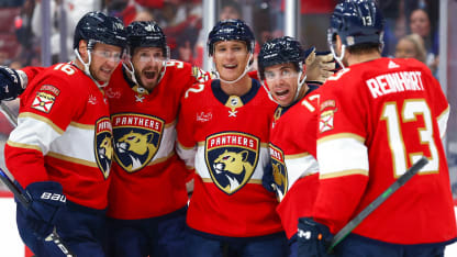 Kevin Stenlund Oliver Ekman-Larsson hittar rätt hos Florida Panthers