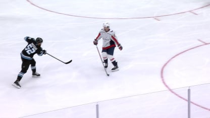 WSH@UTA: Weegar scores goal against Logan Thompson