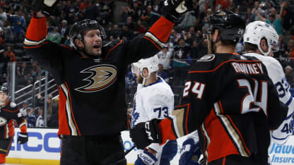 celly_mediawall_030620vsTOR