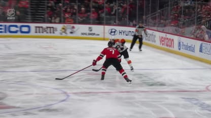 Zegras complète un magnifique échange 