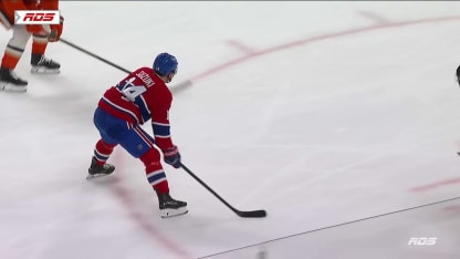 Suzuki profite du bel effort de Slafkovsky