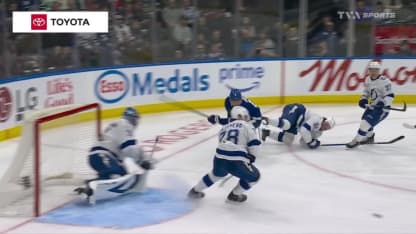 TBL@TOR: Johansson effectue un bel arrêt contre Auston Matthews