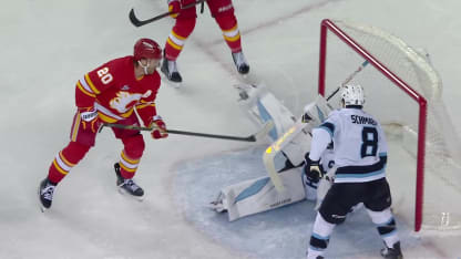 UTA@CGY: Vanecek with a great save against Blake Coleman