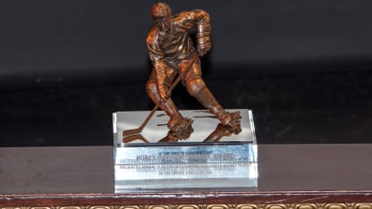 Stubbs Hobey Baker Award cut