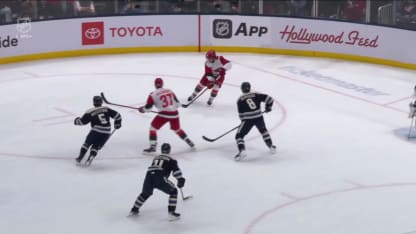 Gostisbehere profite du jeu de puissance