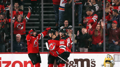 New Jersey Devils frenaron en seco a un inspirado conjunto de Utah