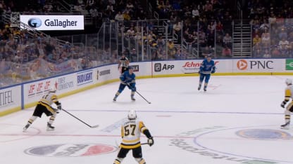 PIT@STL: Holloway scores empty-net goal