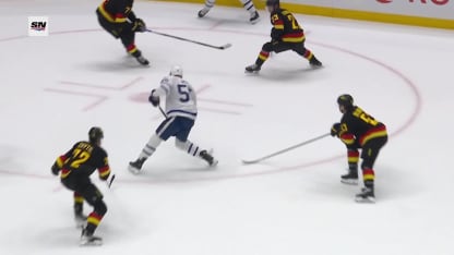 TOR@VAN: Roy scores goal against Nikita Tolopilo