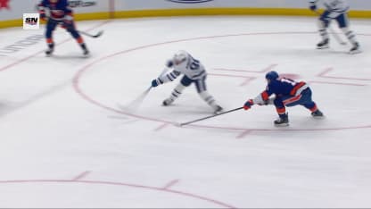 TOR@NYI: Robertson scores goal against David Rittich